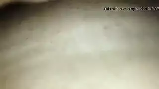 فتاة لاتينية مغرية وصديقها في مشهد إباحي مع حيوانات برية