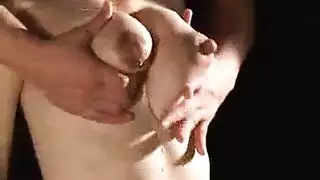 أفلام جنس شرجي صارمة مع فتيات صغيرات