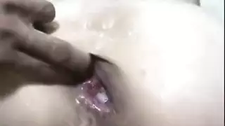 قضيب أسود يغتصب سارة في فيلم إباحي صريح