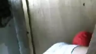 ممارسة جنسية جامحة في المكتب: نيك على المكتب مع رجل متزوج مثير