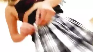 بعد الإنكار، يأخذ مؤخرتي في فضيحة سياسية إباحية