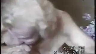 بكاكي عراقي للجدة: عاهرات مسنات مغطاة بالسائل المنوي