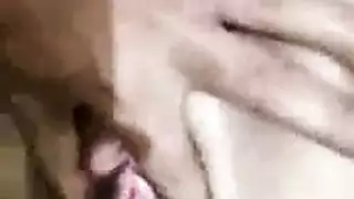 جماع جماعي في الأماكن العامة مع ممثلات إباحية أكبر سناً