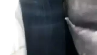 إباحية المواصلات العامة: تحدق في قضيبي بينما أضربه