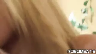 ينيك امه غصبا عنها حتى يفرغ لبنه في كسها