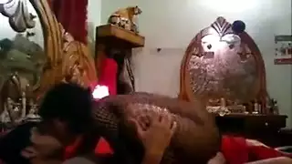 قضيب عراقي كبير يمدد فرج العاهرة في فيديو إباحي