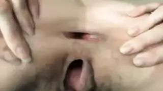 قذف داخلي مكثف مهبل مليء بالسائل المنوي الساخن