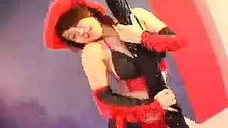 الجمال الممتلئ والقضيب الأسود الكبير: جلسة شرجية صريحة