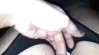 يحتفل بعيد ميلاده مع زوجة رجل آخر