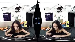 أنيسا كيت تأخذ زبًا ضخمًا في بورنو الواقع الافتراضي المكثف