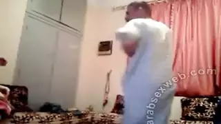 سكس مصري منزلي بتغريه بزازها