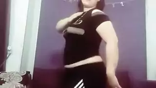 منظور الرجل مع عاهرة عربية محترفة: رقص بالي جامح يؤدي إلى نكاح صريح