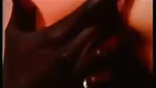 سكس عرقي صريح: مص عميق ولحس كس