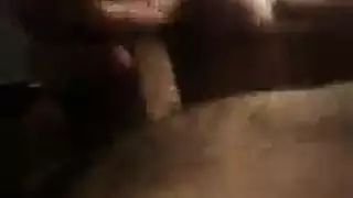 تجميع الشرج نائب الرئيس على الثدي ناضجة في سولو