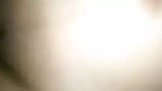 نيك نجم إباحي: الاستمتاع بكسها الجميل والانتهاء بتفجير منوي ضخم