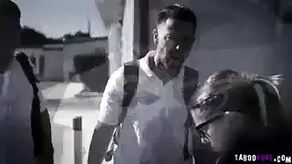 تلميذة مراهقة تمارس الجنس مع زميلين في الفصل الأفضل لعام 2018