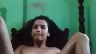 أفلام إباحية مترجمة: شقراوات عاهرات يتوسلن للمني